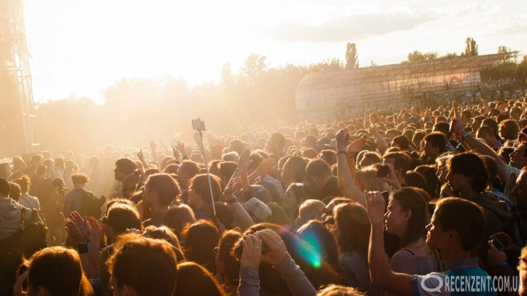 Как оторваться на Atlas Weekend и ниразу не увидеть Main Stage. Подробный тур по самым интересным участникам Atlas Weekend 2017 не взирая на хедлайнеров